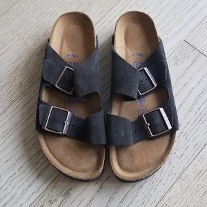 NWOT Arizona Mocha Suede Birkenstocks